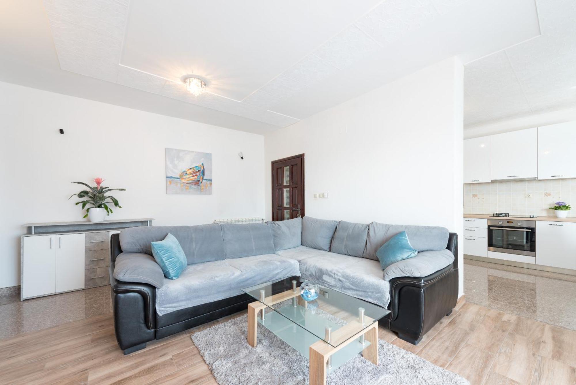 Luxury Apartment With Garden Jacuzzi And Wellness Trogir Eksteriør billede